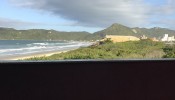 Casa rústica à beira-mar na praia de Canto Grande 