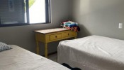Sobrado geminado, 4 quartos na beira-mar da Praia 