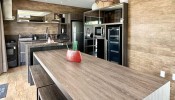 Cobertura duplex de luxo com vista para o mar