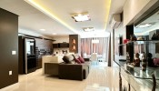 Cobertura duplex de luxo com vista para o mar