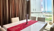 Cobertura duplex de luxo com vista para o mar