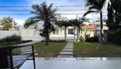 Casa com 3 sutes entre Mariscal e Canto Grande