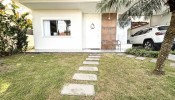 Casa com 3 sutes entre Mariscal e Canto Grande