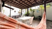 Casa com 3 sutes entre Mariscal e Canto Grande