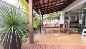 Casa com 3 sutes entre Mariscal e Canto Grande