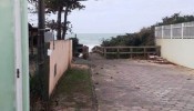 Casa  30 M da Praia de Canto Grande - SC