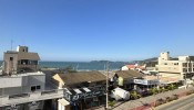 Apartamento com vista para o mar em Bombas