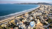 Cobertura duplex com hidromassagem em Mariscal
