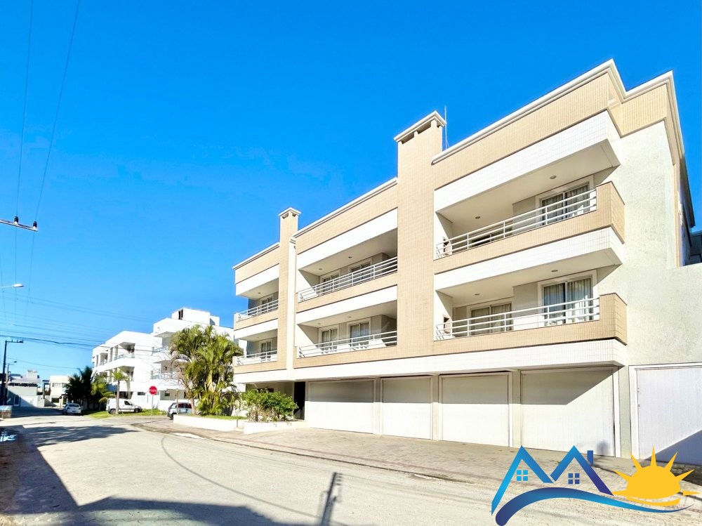 Apartamento com 2 quartos e ar na praia de Marisca