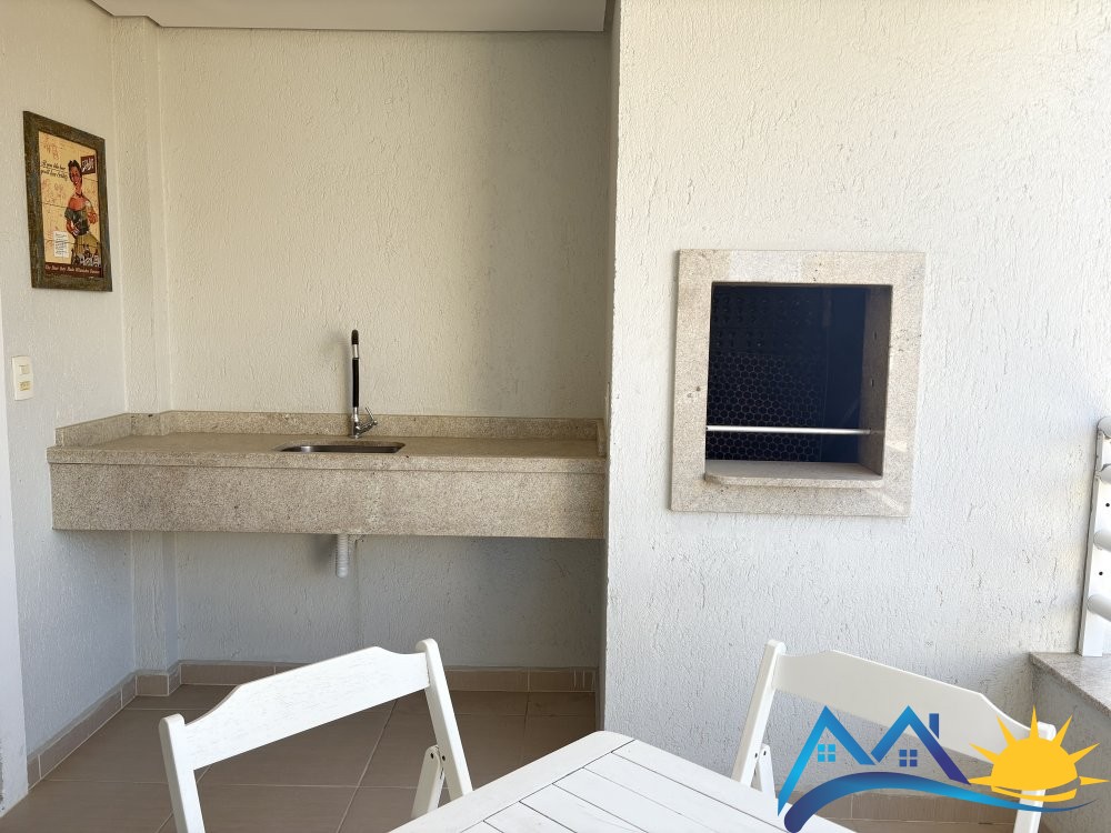 Apartamento com 2 quartos e ar na praia de Marisca