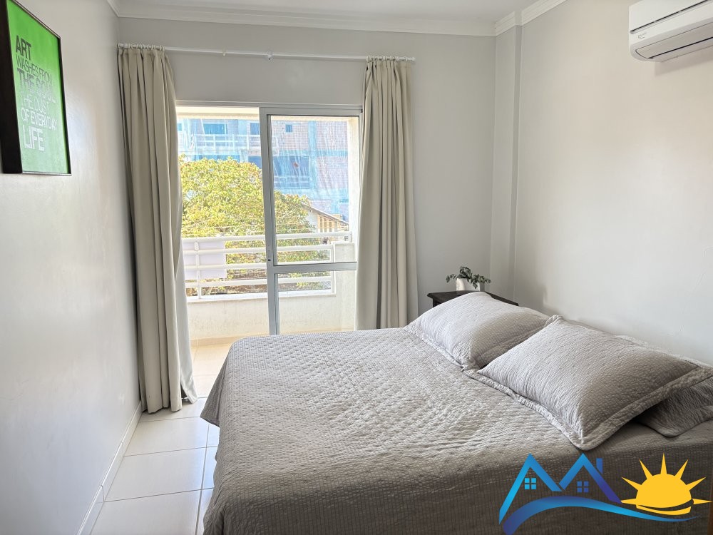 Apartamento com 2 quartos e ar na praia de Marisca