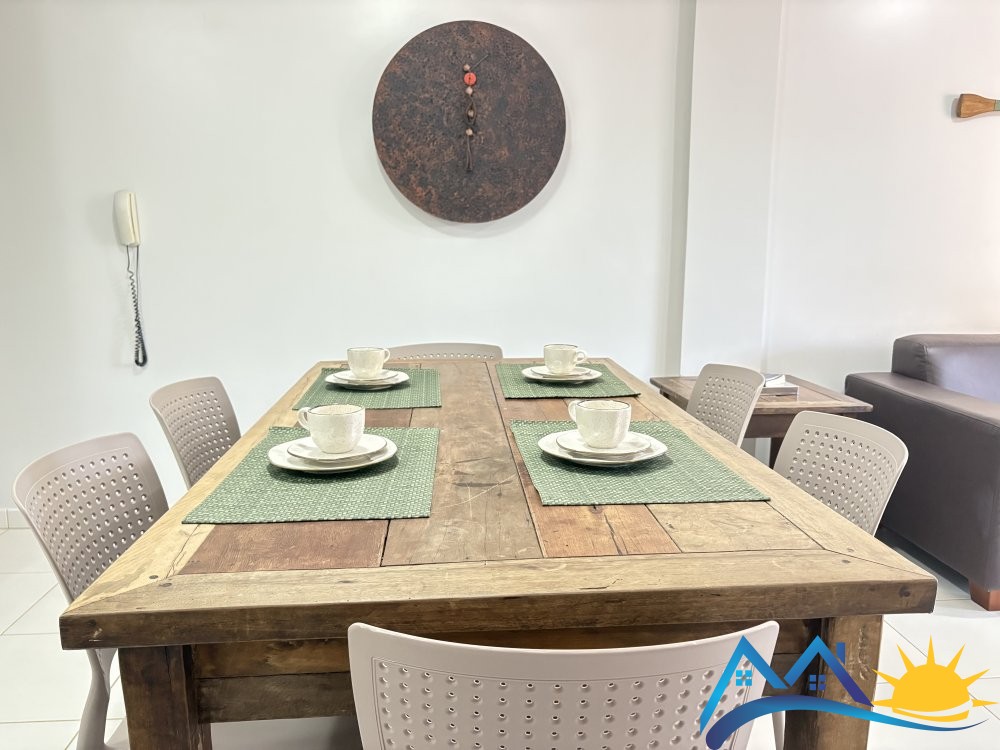 Apartamento com 2 quartos e ar na praia de Marisca