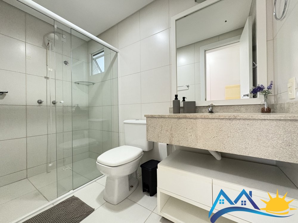 Apartamento com 2 quartos e ar na praia de Marisca