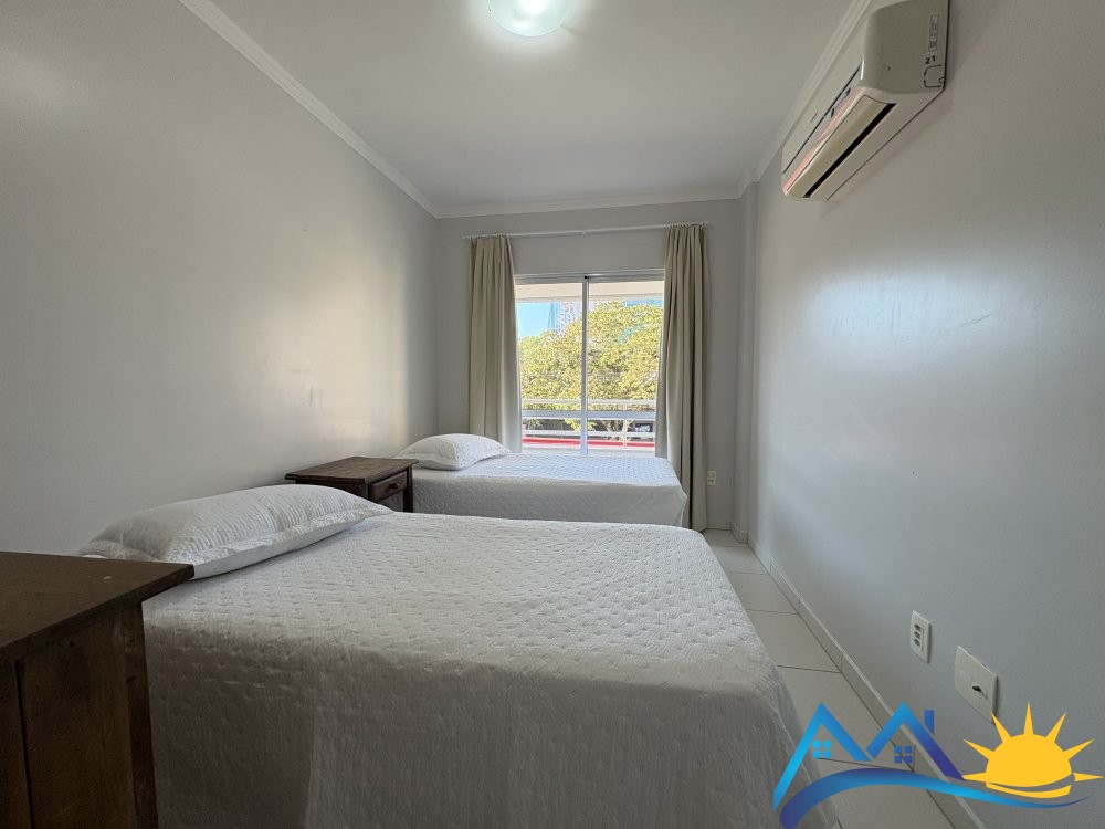 Apartamento com 2 quartos e ar na praia de Marisca