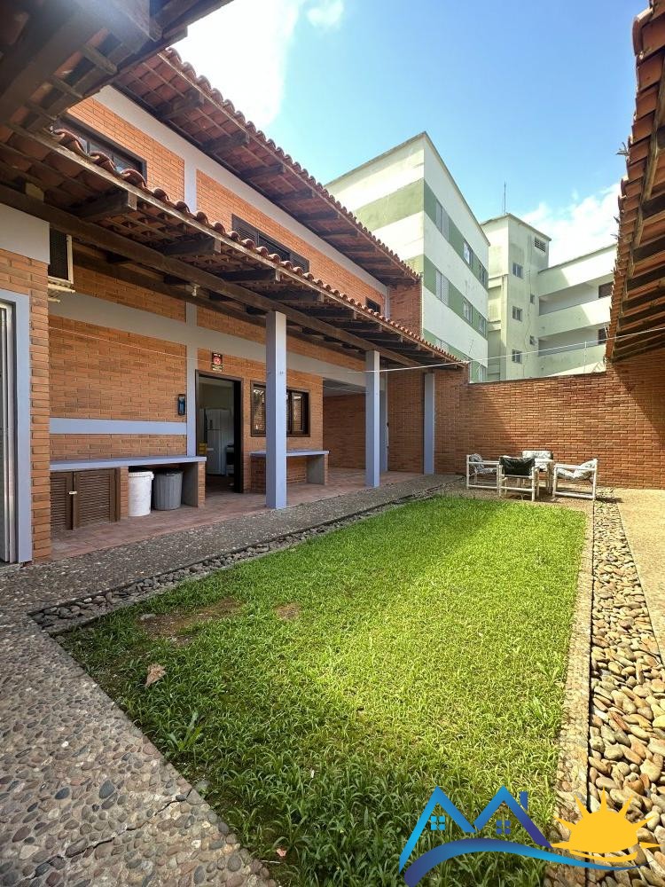 Casa com 6 quartos - vista para o mar em Mariscal 