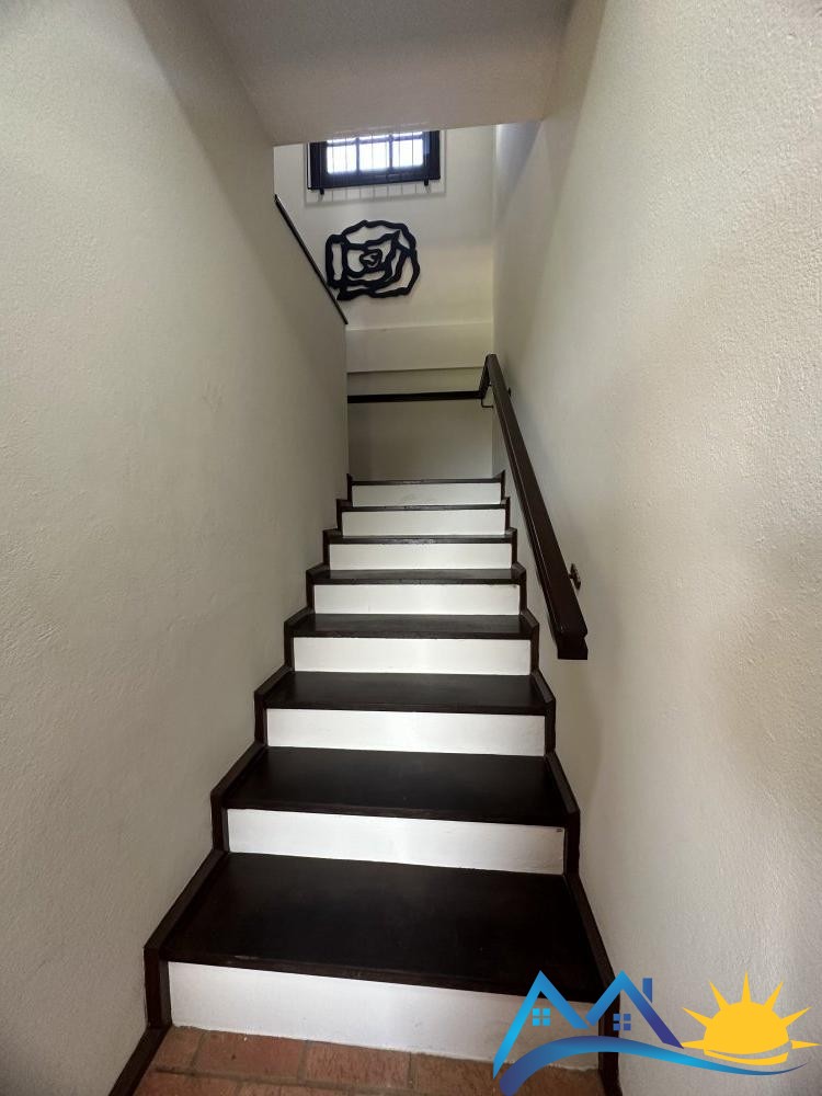 Casa com 6 quartos - vista para o mar em Mariscal 