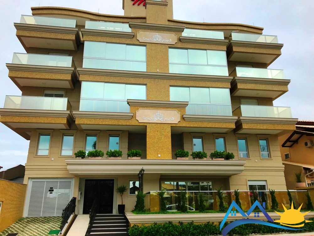 Apto com 2 sutes, alto padro em Canto Grande