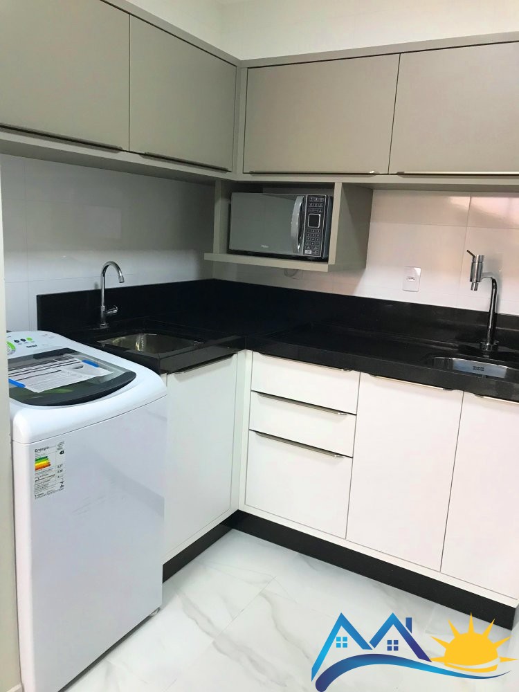 Apto com 2 sutes, alto padro em Canto Grande