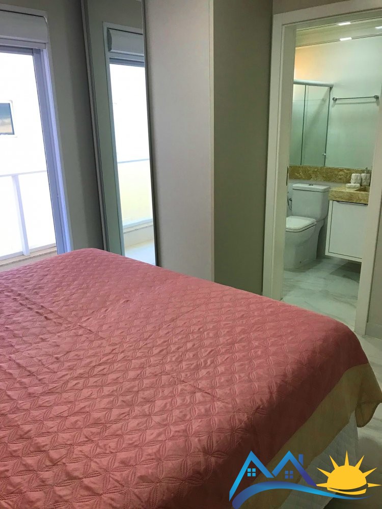 Apto com 2 sutes, alto padro em Canto Grande