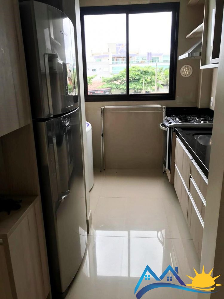 Amplo apartamento alto padro na Praia de Mariscal