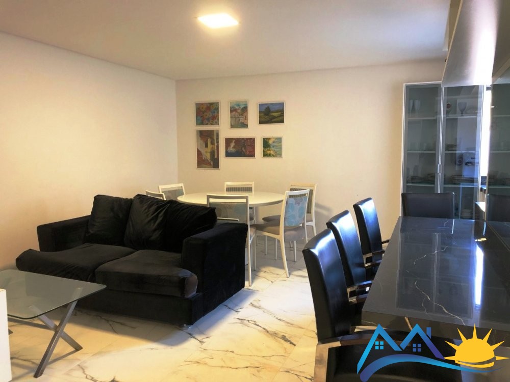 Apto trreo na quadra do mar em Mariscal - SC