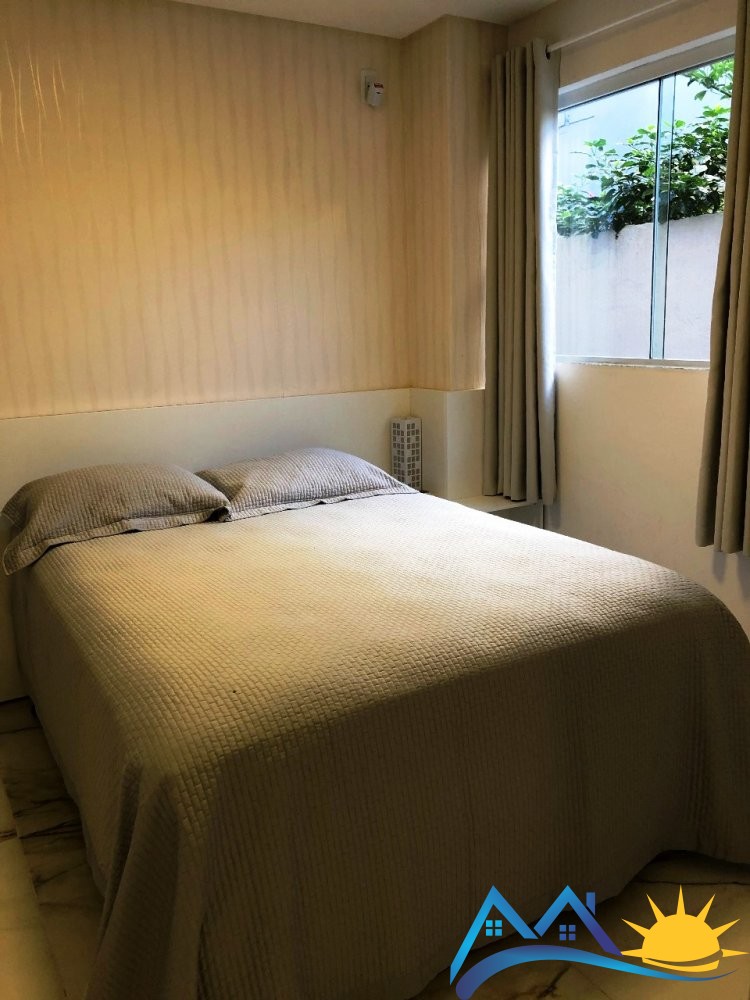 Apto trreo na quadra do mar em Mariscal - SC