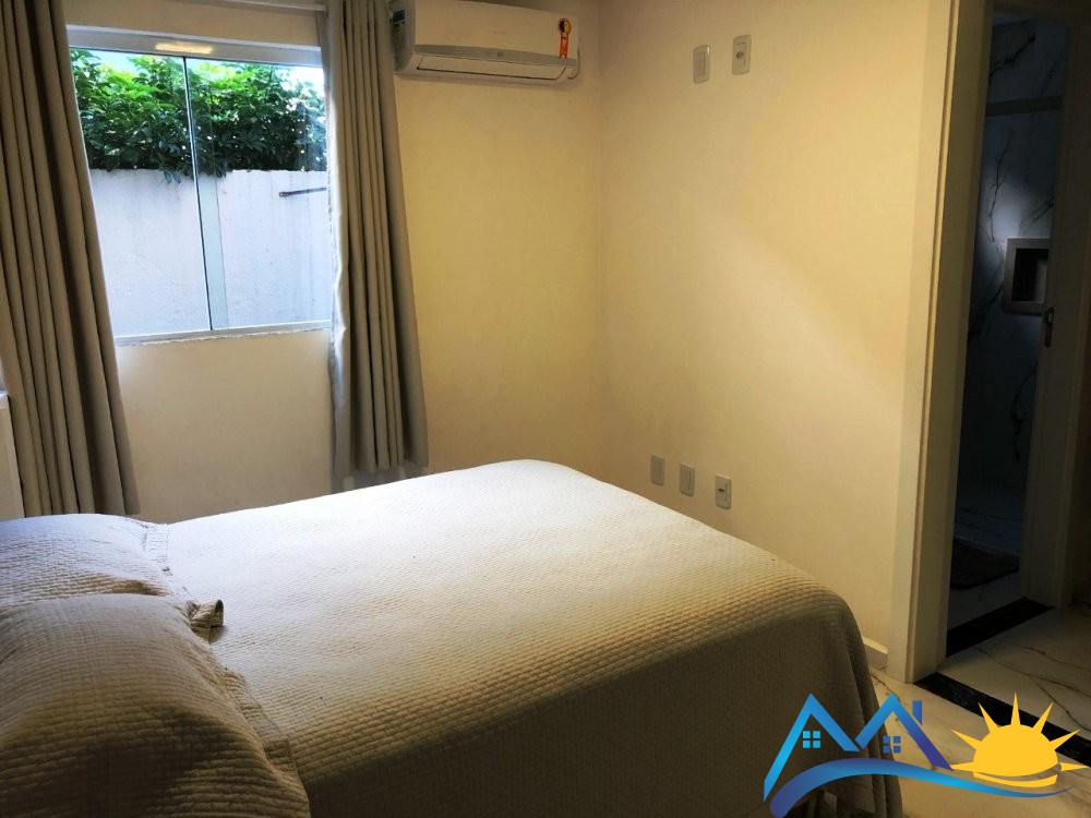 Apto trreo na quadra do mar em Mariscal - SC