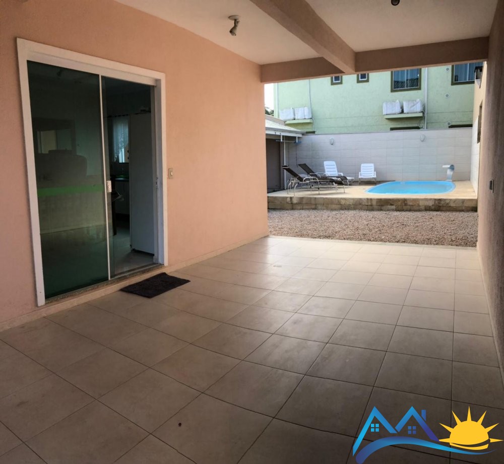 Casa com piscina na Praia do Mariscal, 4 quartos