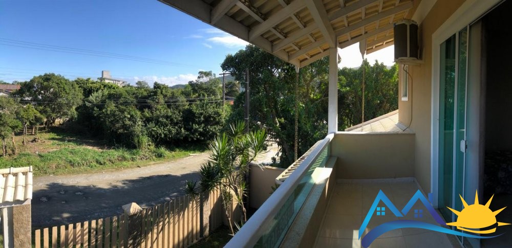 Casa com piscina na Praia do Mariscal, 4 quartos