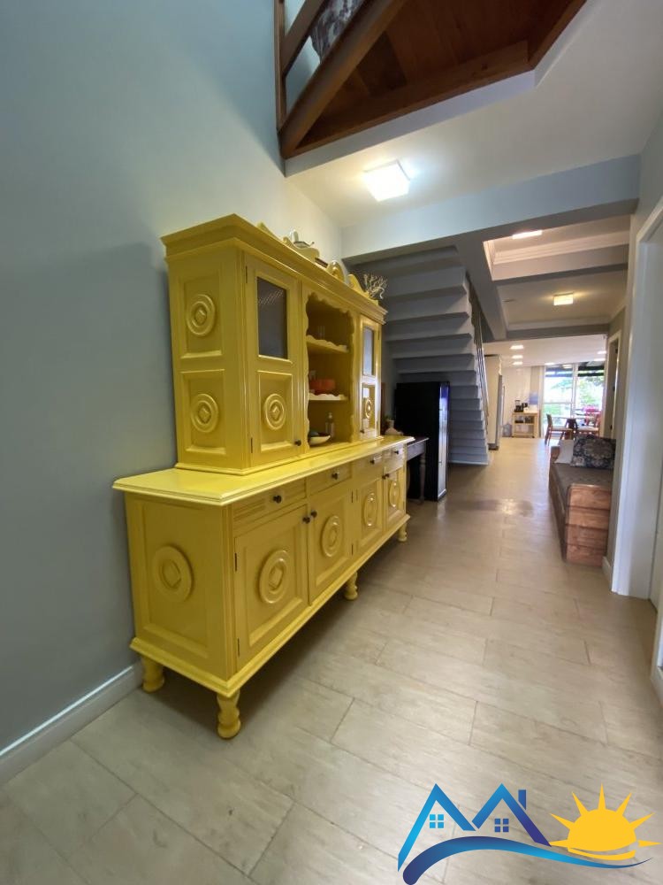 Sobrado beira-mar na Praia do Mariscal, 4 sutes