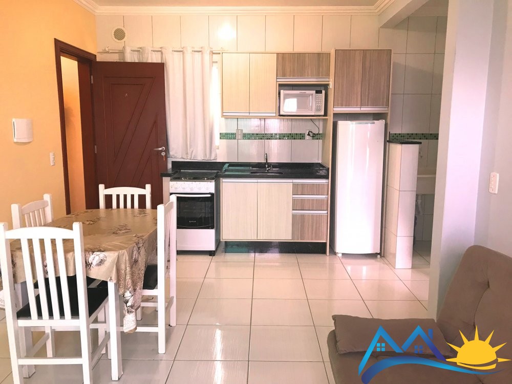 Apto com 1 quarto e sacada com vista para o mar, P