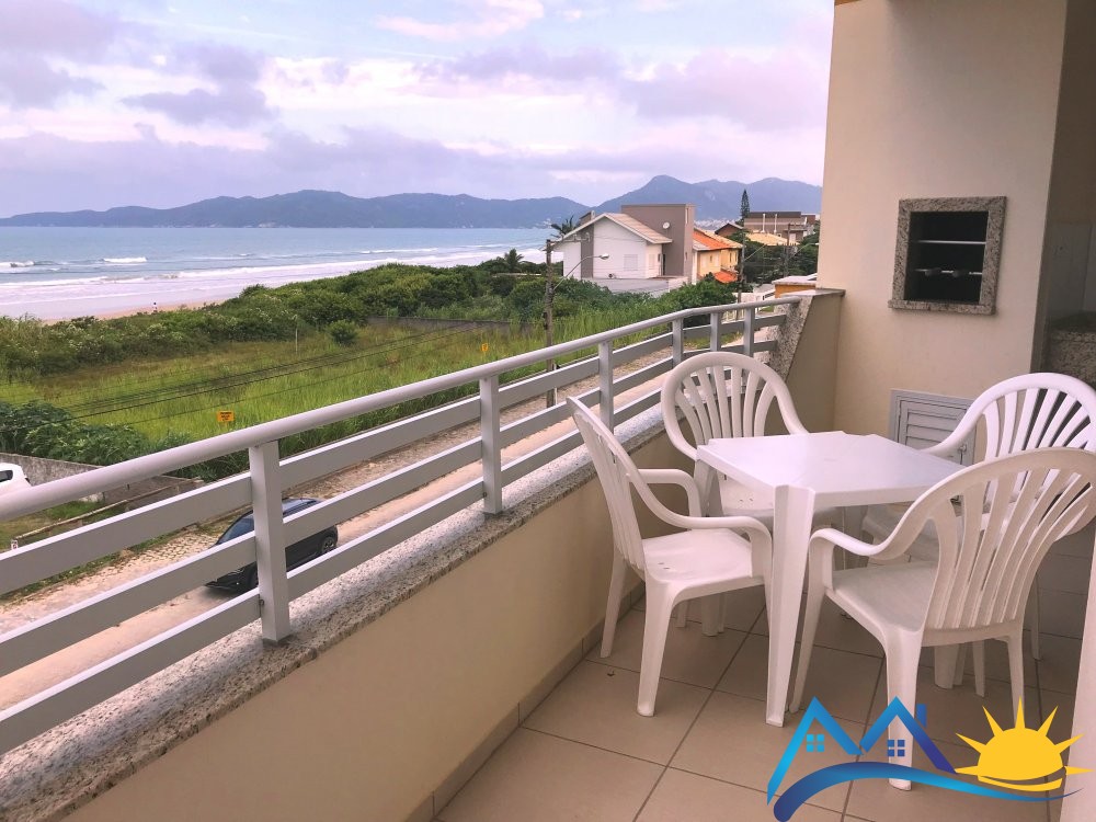 Apto com 1 quarto e sacada com vista para o mar, P