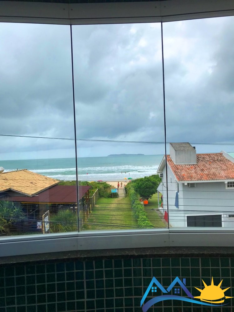 Apto com vista para o mar, Praia de Mariscal