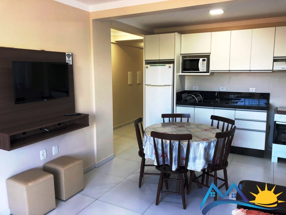 Apartamento com 2 quartos, 250 M da Praia de Maris