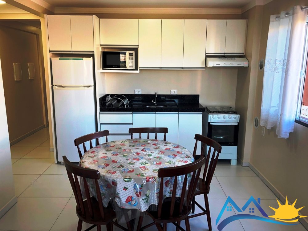 Apartamento com 2 quartos, 250 M da Praia de Maris