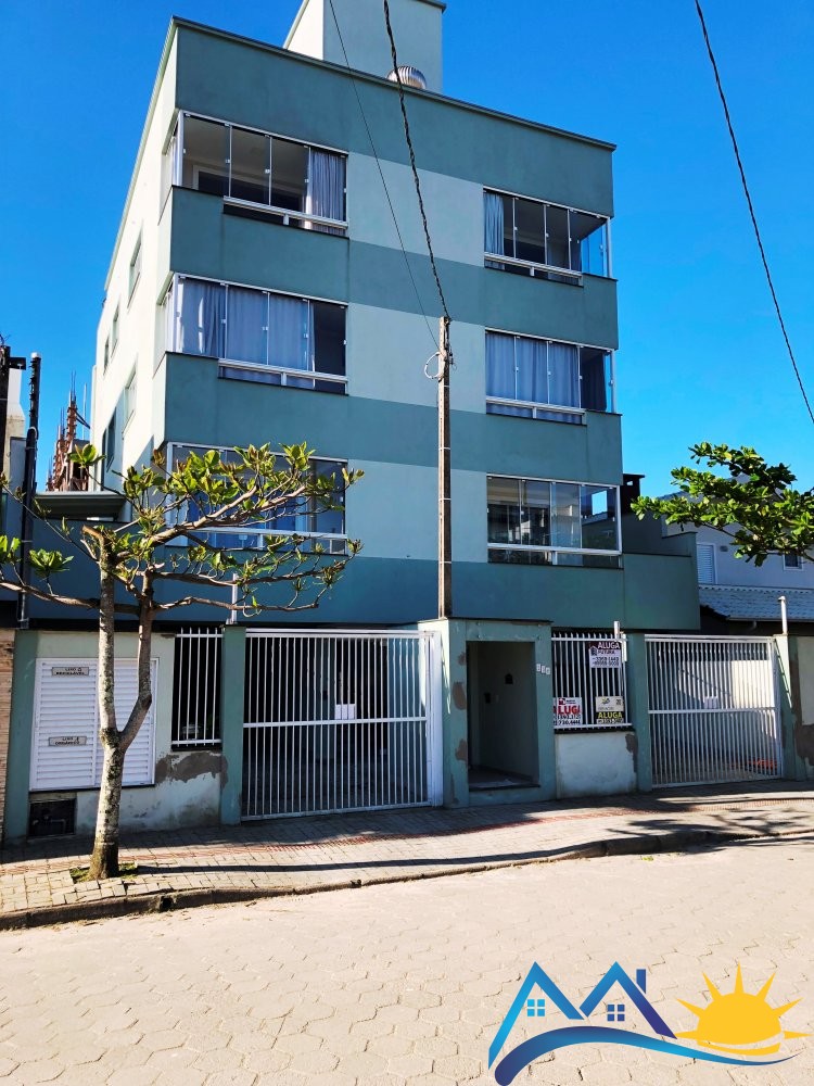 Apartamento com 2 quartos, 250 M da Praia de Maris