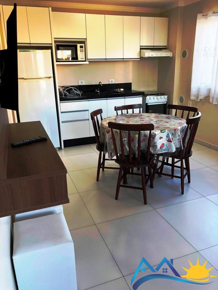 Apartamento com 2 quartos, 250 M da Praia de Maris