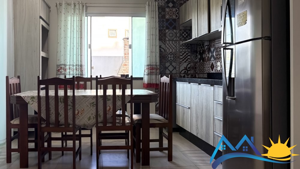 Casa  30 M da Praia de Canto Grande - SC