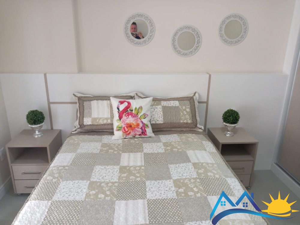 Apartamento 2 dormitrios em Mariscal.