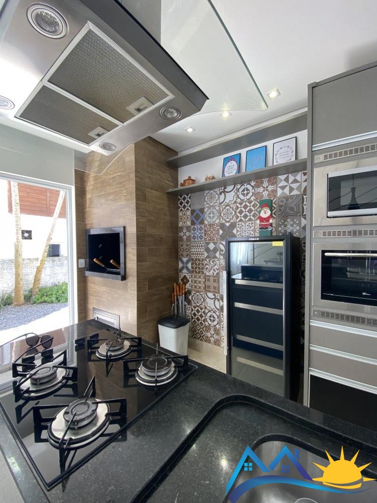 Linda casa com vista para o Morro do Macaco 