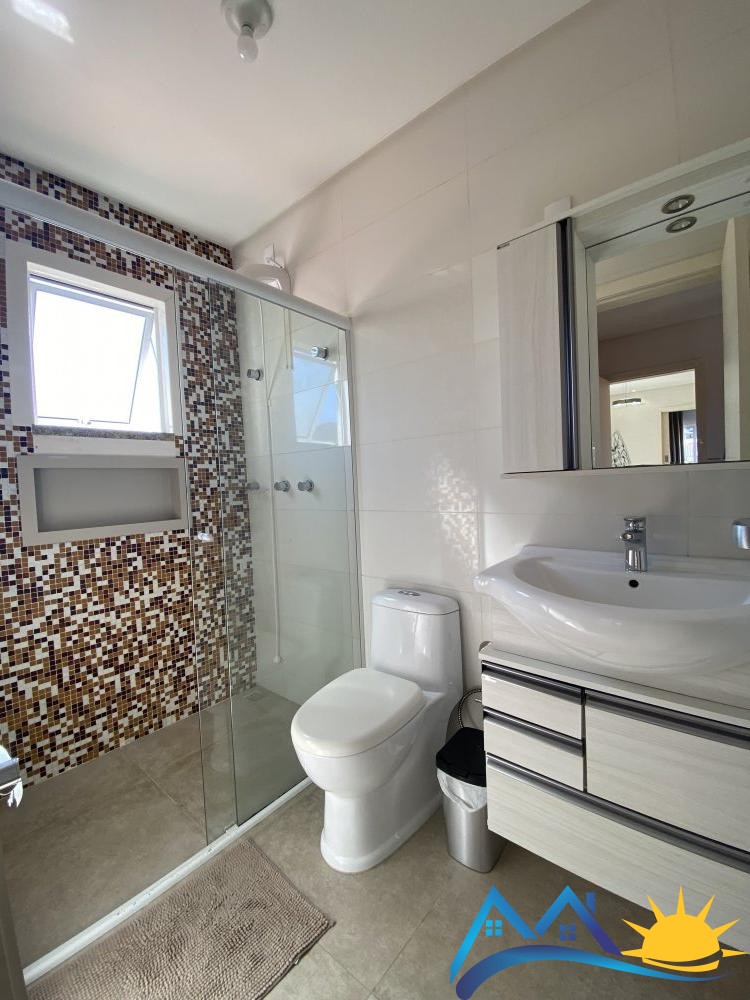 Linda casa com vista para o Morro do Macaco 