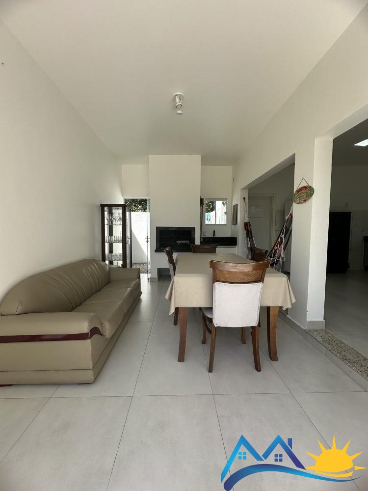 Linda casa com 4 quartos em Mariscal - Bombinhas