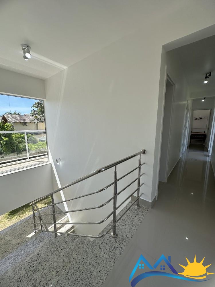 Linda casa com 4 quartos em Mariscal - Bombinhas