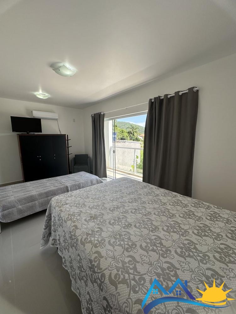 Linda casa com 4 quartos em Mariscal - Bombinhas