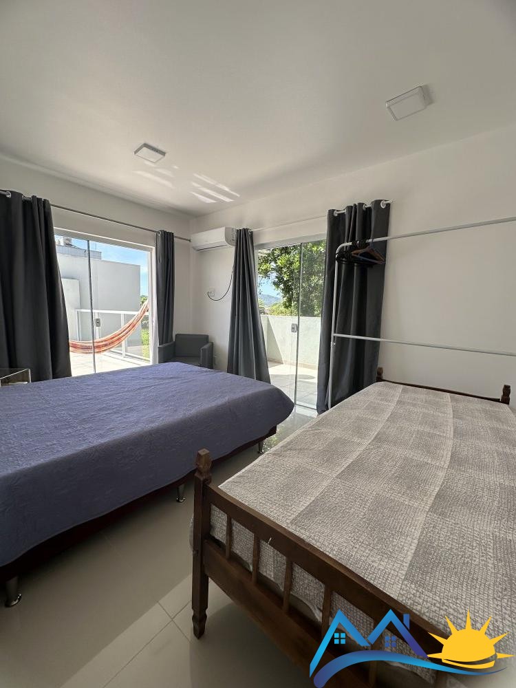 Linda casa com 4 quartos em Mariscal - Bombinhas