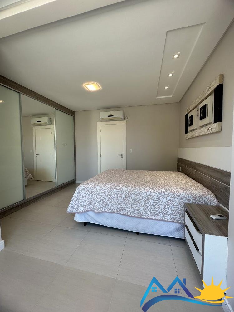 DUPLEX A 30 M DA PRAIA DE CANTO GRANDE