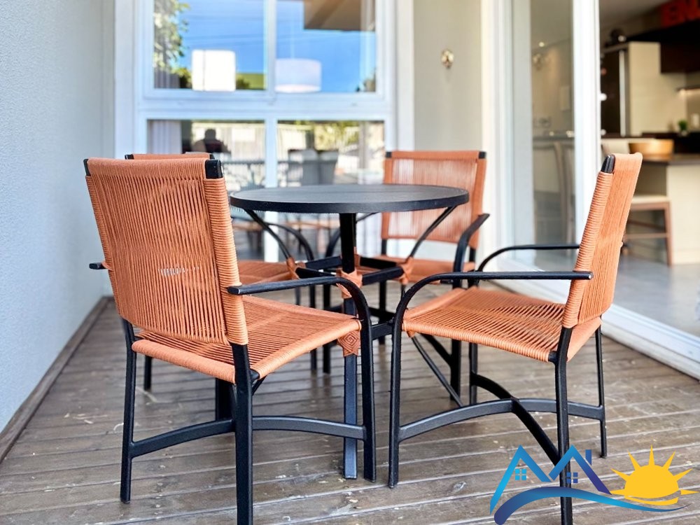 SOBRADO COM PISCINA  VENDA - CANTO GRANDE