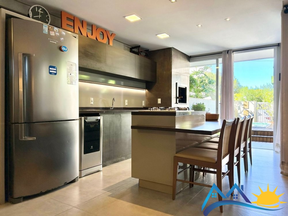 SOBRADO COM PISCINA  VENDA - CANTO GRANDE