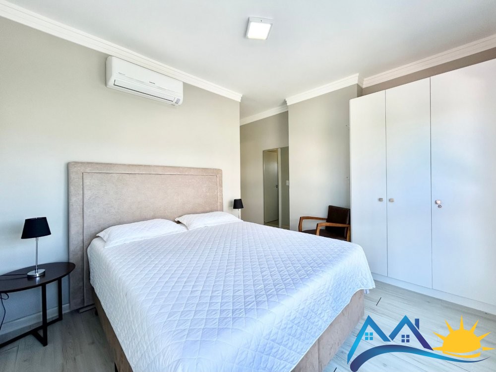 SOBRADO COM PISCINA  VENDA - CANTO GRANDE