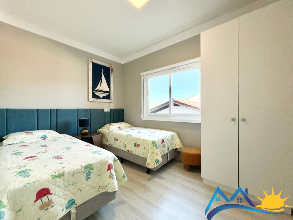 SOBRADO COM PISCINA  VENDA - CANTO GRANDE